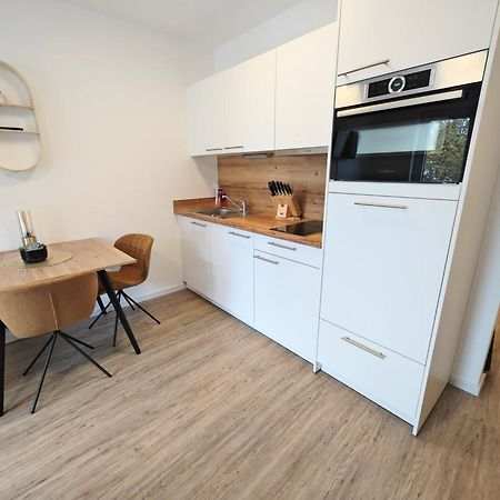 Ticasa Gold-Zentral-Outlet-Aufzug-Stylisch-Unique Метцинген Экстерьер фото